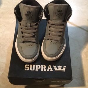 LITTLE KIDS GREY-WHITE VAIDER SUPRA HIGH-TOPS